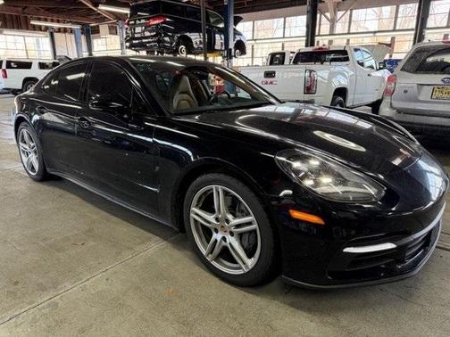 2018 Porsche Panamera 4S