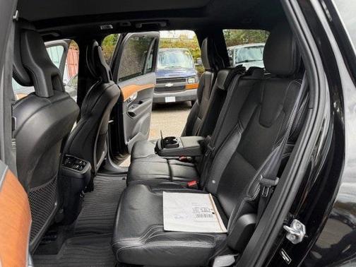 2018 Volvo XC90 T6 Inscription