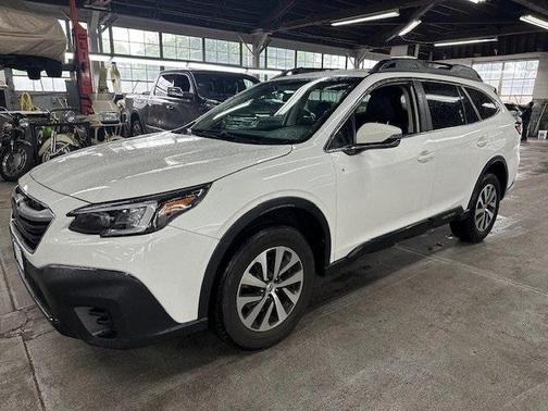 2022 Subaru Outback Premium