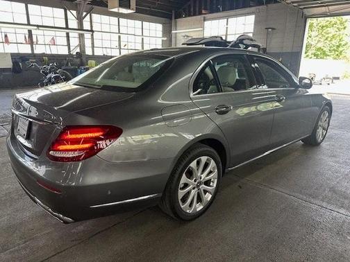 2018 Mercedes-Benz E-Class E 300