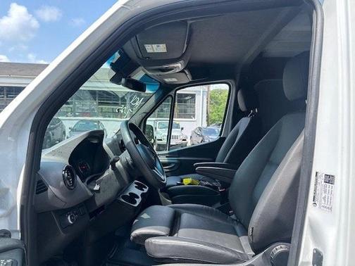 2024 Mercedes-Benz Sprinter 2500 144 WB