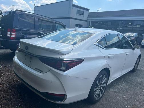2021 Lexus ES 300h 300H