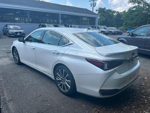 2021 Lexus ES 300h 300H