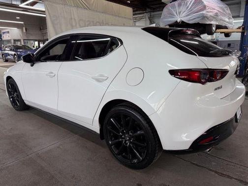 Snowflake White Pearl 2021 Mazda Mazda3 FWD w/Premium Package