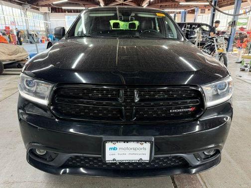 DB Black Crystal Clearcoat 2017 Dodge Durango GT