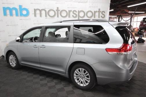 2013 Toyota Sienna XLE