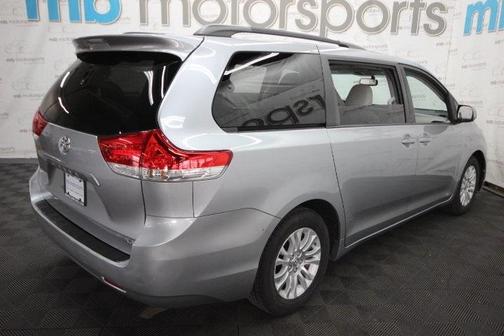 2013 Toyota Sienna XLE