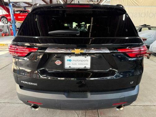 Mosaic Black Metallic 2023 Chevrolet Traverse LT Cloth