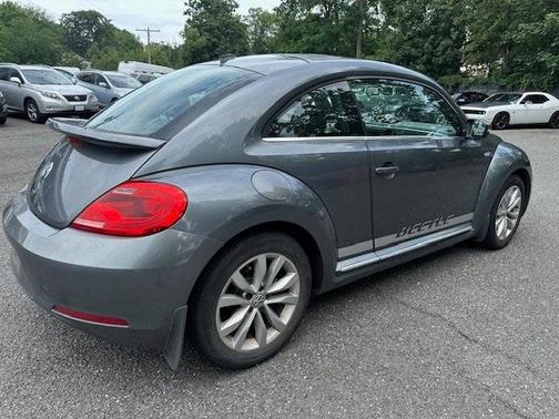 2013 Volkswagen Beetle 2.0L TDI