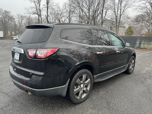2017 Chevrolet Traverse 2LT