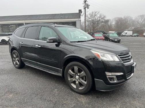 2017 Chevrolet Traverse 2LT