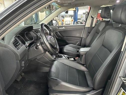 2019 Volkswagen Tiguan 2.0T SE