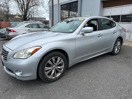 2013 INFINITI M37x Base