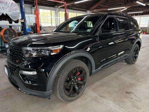 Black Metallic 2023 Ford Explorer ST