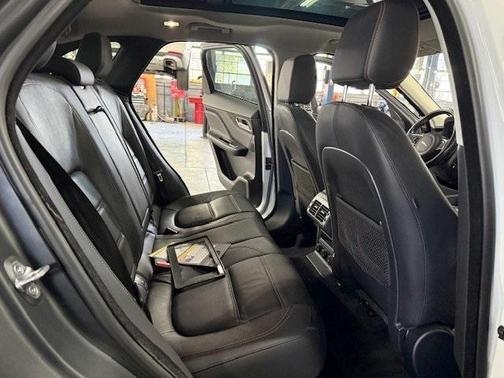 2018 Jaguar F-PACE 20d Prestige