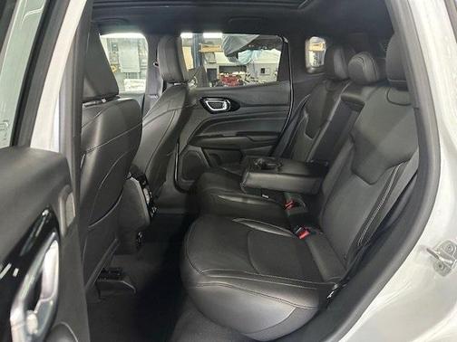 2022 Jeep Compass Altitude