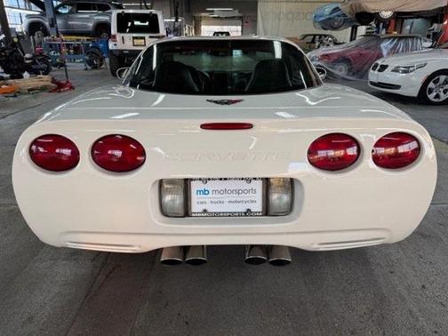 2002 Chevrolet Corvette Base