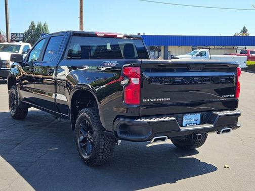 2025 Chevrolet Silverado 1500 Custom Trail Boss