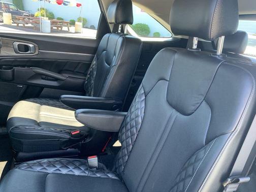 2022 Kia Sorento SX Prestige