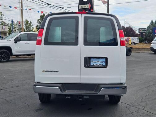 2025 Chevrolet Express 2500 Work Van