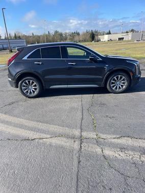 2023 Cadillac XT4 Premium Luxury