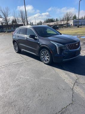 2023 Cadillac XT4 Premium Luxury