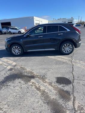 2023 Cadillac XT4 Premium Luxury