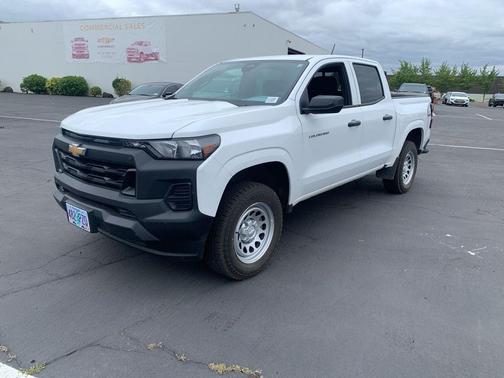 2024 Chevrolet Colorado WT