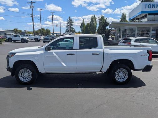 2024 Chevrolet Colorado WT