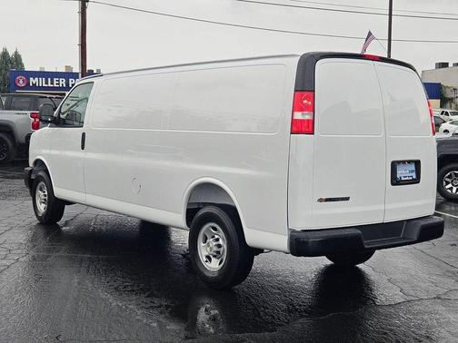 2025 Chevrolet Express 2500 Work Van