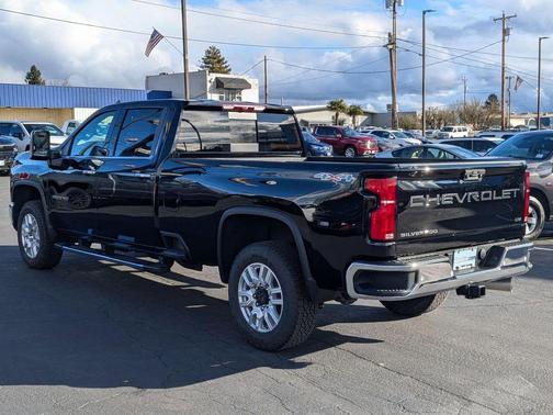 2025 Chevrolet Silverado 3500 LTZ