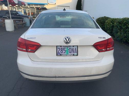 2014 Volkswagen Passat 2.0L TDI DSG SEL Premium