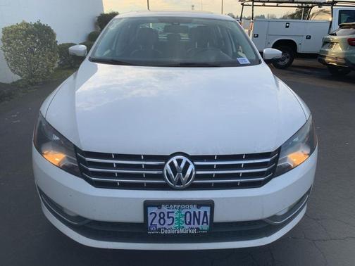 2014 Volkswagen Passat 2.0L TDI DSG SEL Premium