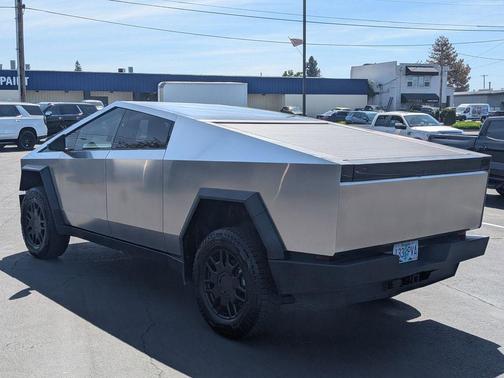 2024 Tesla Cybertruck Base