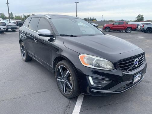 2016 Volvo XC60 T6 Drive-E R-Design
