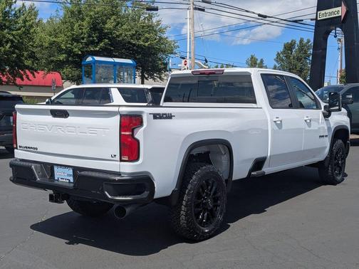 2025 Chevrolet Silverado 3500 LT