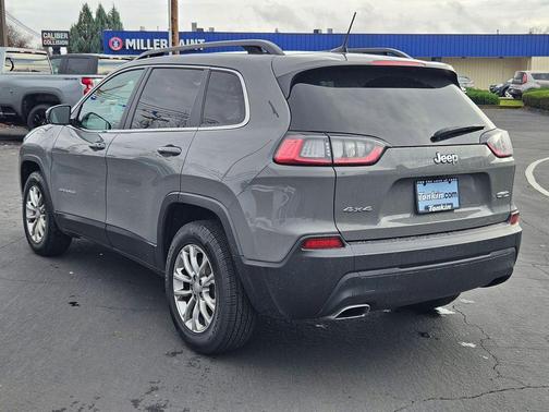2022 Jeep Cherokee Latitude Lux