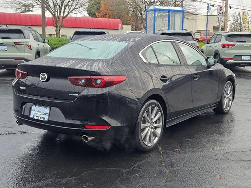 2025 Mazda Mazda3 FWD w/Preferred Package