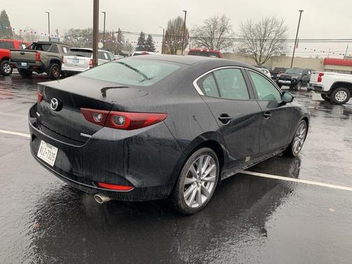 2025 Mazda Mazda3 FWD w/Preferred Package