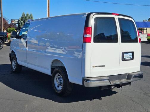 2025 Chevrolet Express 2500 Work Van