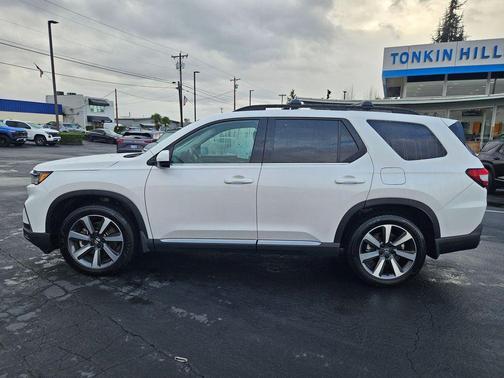 2023 Honda Pilot Touring