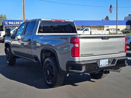 2026 Chevrolet Silverado 2500 Custom