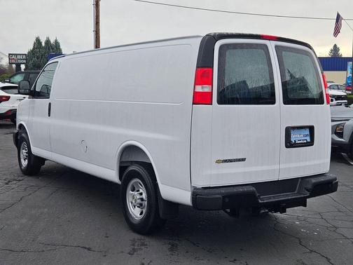 2025 Chevrolet Express 2500 Work Van