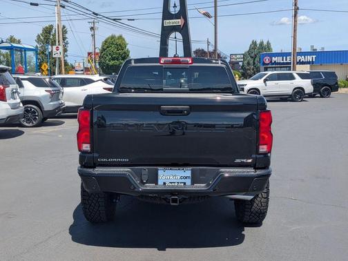 2025 Chevrolet Colorado ZR2