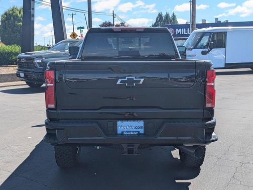 2025 Chevrolet Silverado 3500 LT