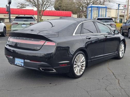 2013 Lincoln MKZ Base