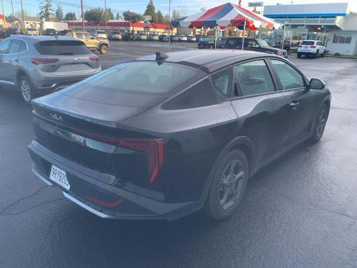2025 Kia K4 