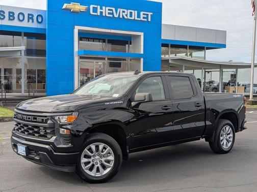 2025 Chevrolet Silverado 1500 Custom