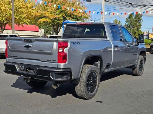 2026 Chevrolet Silverado 2500 Custom