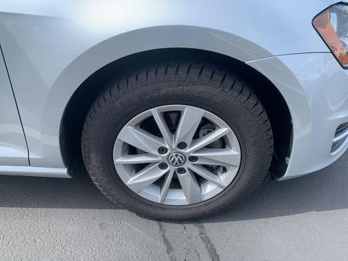 2017 Volkswagen Golf SportWagen TSI S
